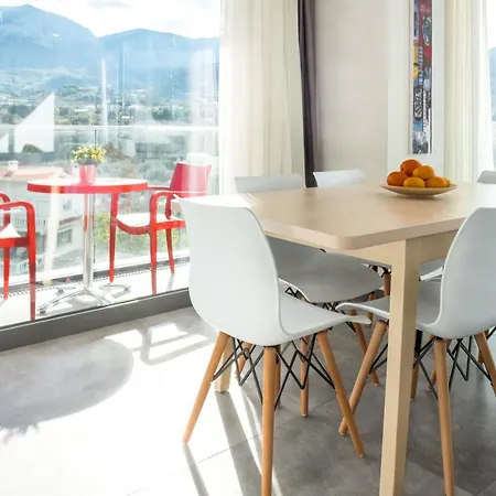 Deluxe W/ Rooftop Pool In The Heart Of Kyrenia